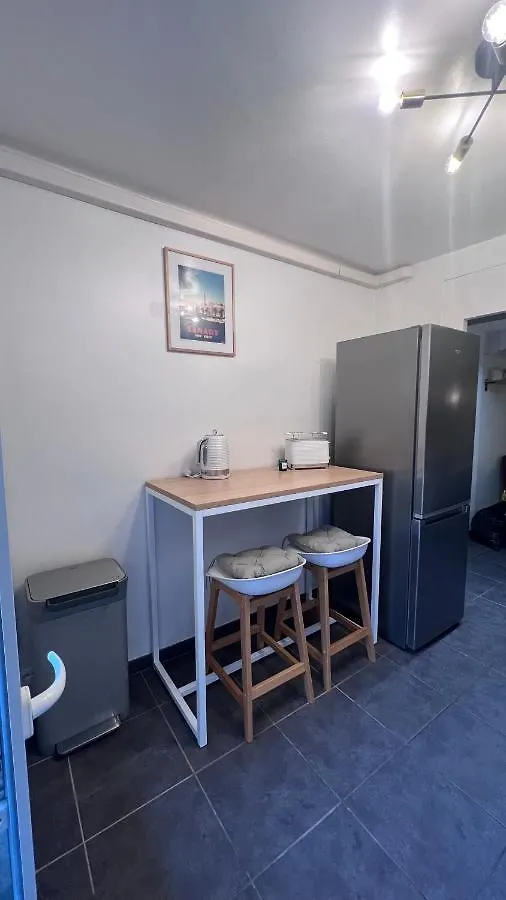 Apartament Joli T2 Proche Plage Et Parking Prive Bandol Francja